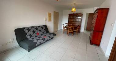 fabien teka immo  vous propose à vendre à la providence ( st denis) , à 2 minutes du bd sud,  appartement t3, ile de la réunion