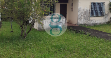 a vendre maison f4 de type satec, sur un terrain de 430 m2 , saint andré ville.