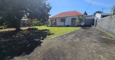 a vendre villa f5 de 97 m2 à saint benoit sur 650 m2 de terrain