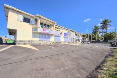 Location  Local Commercial Saint-Pierre (97410) - REUNION