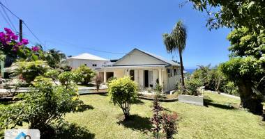 saint joseph 97480 - villa f4 en parfait etat - vaste terrain - quartier calme