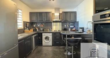 moufia - villa de charme f5 avec piscine chauffee 