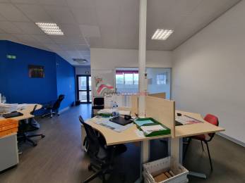 Location  Local Professionnel Saint-Louis (97450) - REUNION