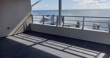 vieux fort : résidence la rose des vents, les voiles, t4 dplex + bureau no55