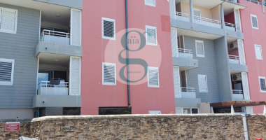 a vendre t2 - 4o étage - 49m2 - secteur tessan - ste clotilde