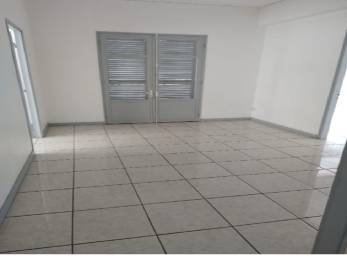Location  Local commercial Saint-Denis (97400) - REUNION