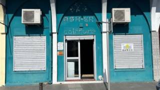 location local commercial à le port (97420)