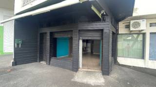 location local commercial à le port (97420)