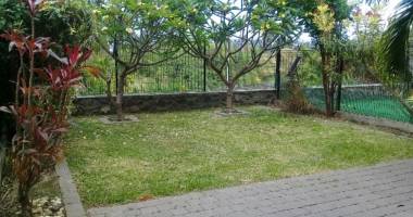 saint leu front de mer t3 meublé en rez de jardin