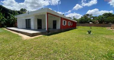 une villa neuve f5 de plain pied dans une résidence à ambohitrarahaba