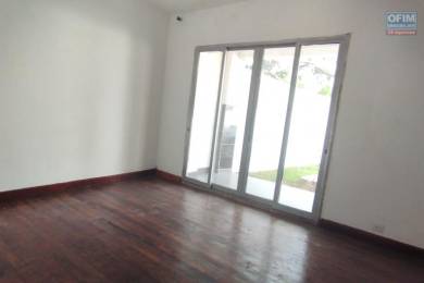 Location  Local commercial ANTANANARIVO () - MADAGASCAR