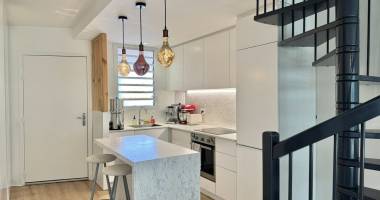 location t2  duplex meublé vue mer centre de gosier