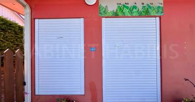 À louer - local commercial de 30 m2 environ - le tevelave - 700 € ht