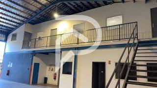 achat local commercial  à le port (97420)