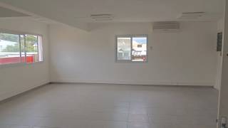 location local commercial à saint-benoît (97470)