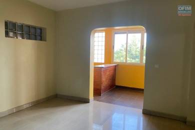 Location  Local commercial ANTANANARIVO () - MADAGASCAR