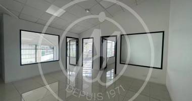 À louer  local de bureau  à jarry