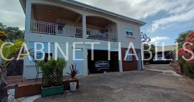 a vendre - maison de type t4 d'environ 120 m2 - etang sale les hauts - 515 000 € hai