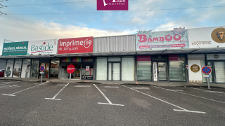 location local commercial à baie mahault (97122)