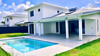 location maison à petit bourg (97170)