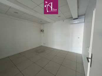 Location  Local Commercial Baie Mahault (97122) - GUADELOUPE