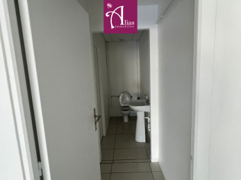 Location  Local Commercial Baie Mahault (97122) - GUADELOUPE