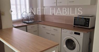a louer - studio meuble d'environ 19,64m2 - saint-denis - centre-ville - 658,00 €