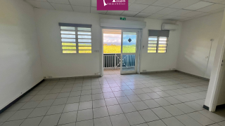 location bureaux à petit bourg (97170)