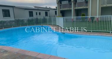 a vendre 10 appartements - 100 m2 environ chacun - saint pierre - a partir de 295 000 €