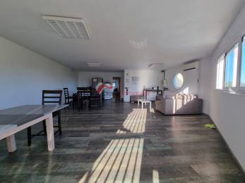 Location  Local Commercial Saint-Pierre (97410) - REUNION