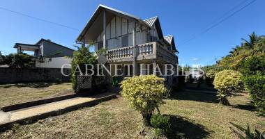 À louer - villa de type t6 d'environ 149.11 m2 - saint-pierre - 1 780.00 € entretien du jardin offert