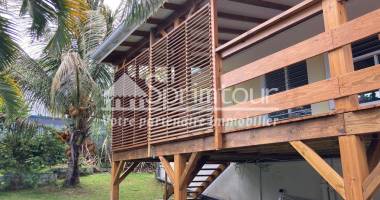 À vendre   maison t4 de plain-pied avec studio indépendant   saint-claude