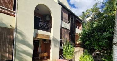 t1 meuble st gilles les bains meuble longue duree