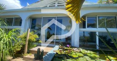 villa + dépendance avec jardin de 1500m2