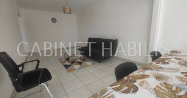 a louer   un appartement de type f4 meublÉ   1270 € - saint denis