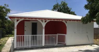 jolie villa f3 climatisee - jardin clos - campagne calme du moule