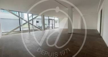 1 900€ ht hc - À louer 100 m2 local commercial à jarry