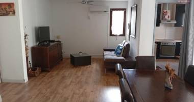 a vendre appartement t3 de 64 m2 proche des plages à la saint gilles les bains