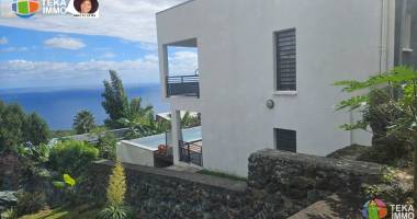 la possession - grande maison familiale avec piscine + vue imprenable