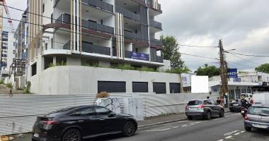 À louer – local neuf en plein centre du tampon