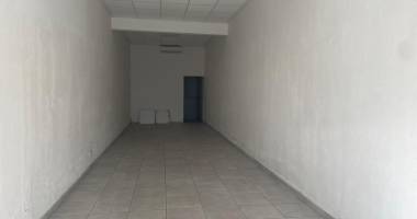 fabien teka immo loue local 50m² saint pierre rue luc lorion , ile de la reunion 