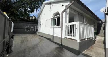 a louer - maison meublee de type t3 de 55.37 m2 environ - saint-pierre - 929 €