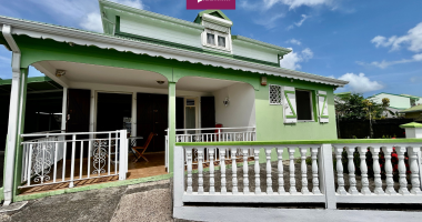 a vendre - maison 135 m2   belcourt, baie-mahault