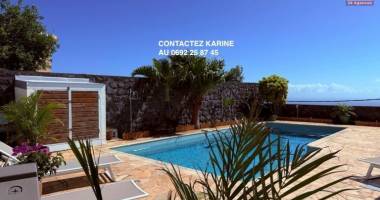 a vendre à la montagne belle villa avec piscine et vue magnifique sur l'océan