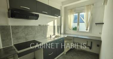 a louer -  appartement t3 de 55.91 m2 - saint-denis - 920 € + 30.00 € de charges.