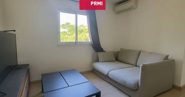 sainte-clotilde : studio avec balcon et parking au coeur de la bretagne ? petite copropriété récente