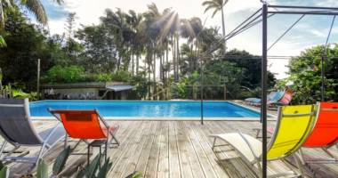 propriété de charme – maison d’hôtes sur terrain arboré de 3 000 m²