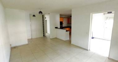 les abymes   appartement t4   les abymes   résidence saint-luc (dugazon)