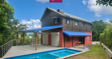 a vendre - maison d’architecte de caractère + bungalow indépendant   à dugazon - les abymes