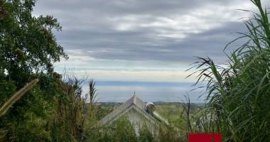 terrain constructible de 722 m²  entre ciel, mer et nature p